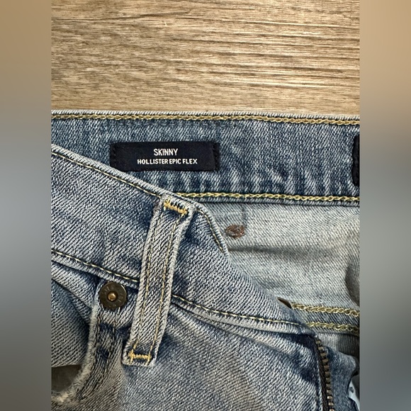 Hollister Jeans - Picture 3 of 4